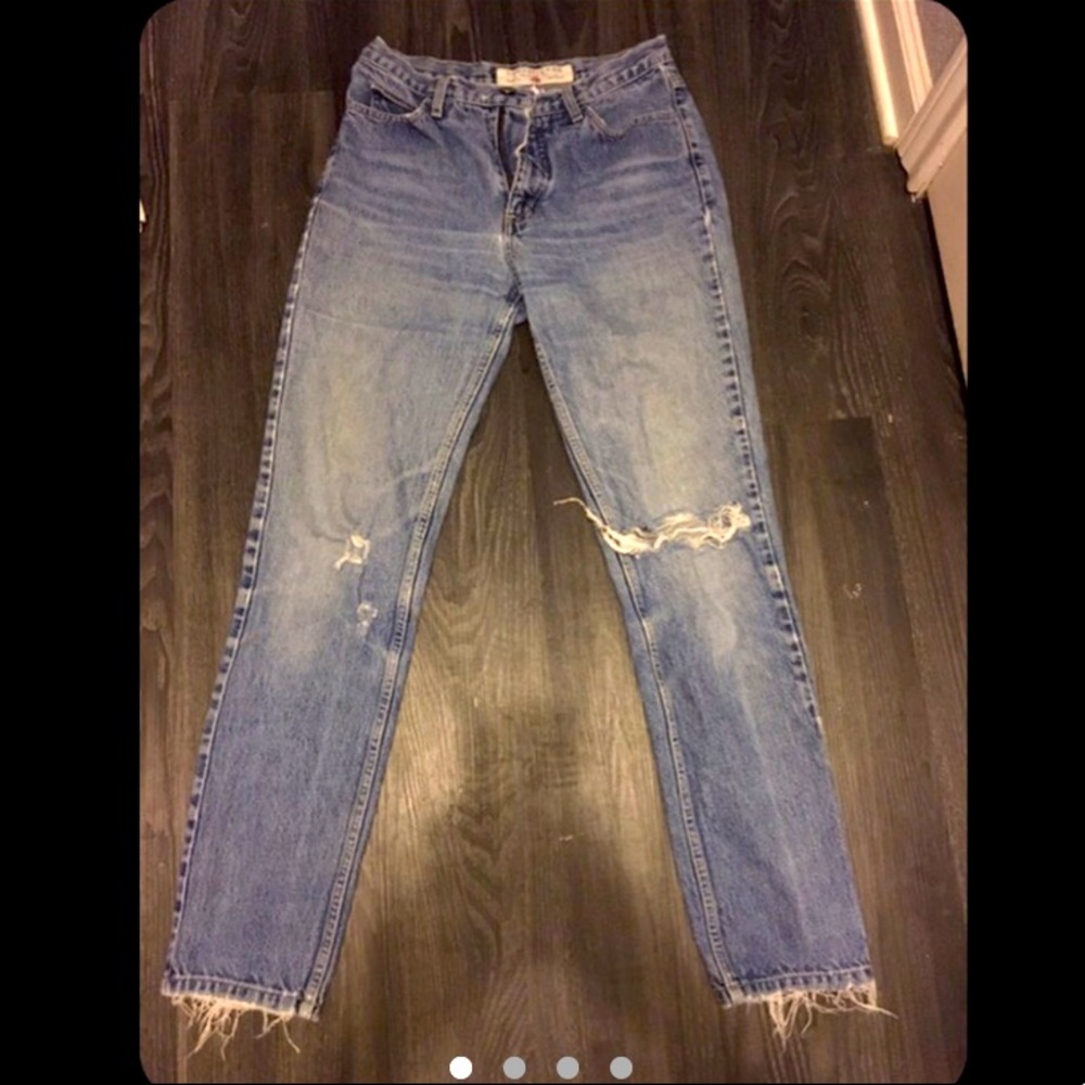 Vintage distressed Guess Jeans